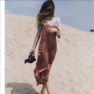 Planet blue Tru blue midi slip dress